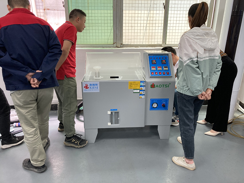 鹽霧試驗設備 鹽霧試驗設備